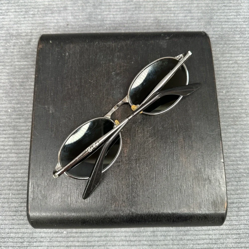 B&L Ray-Ban Vintage Oval Y2K Sunglasses Gunmetal W2839 PUAS Bausch & Lomb